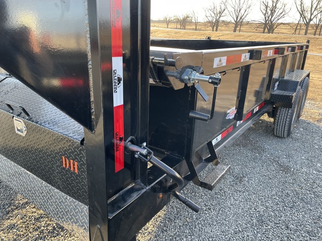 DH Trailers 16′ GN Dump Trailer_008