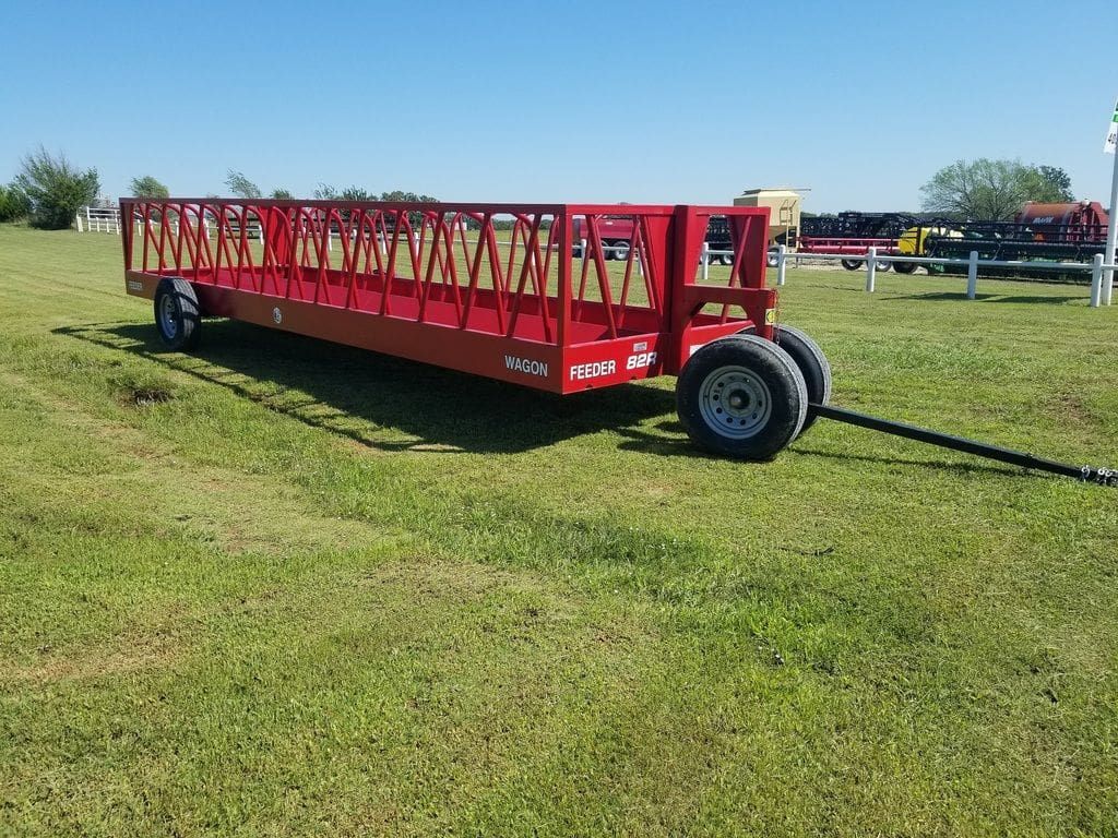 Industrias America 24′ 82R Hay Feeder Wagon_001