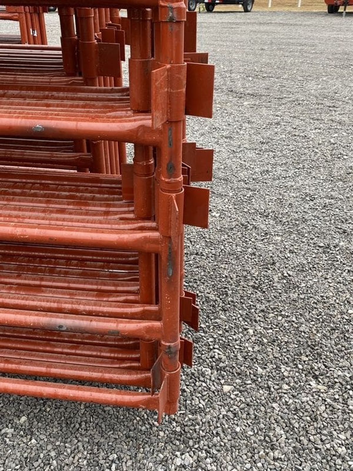 DH Gate, 16ft Painted Gate_004