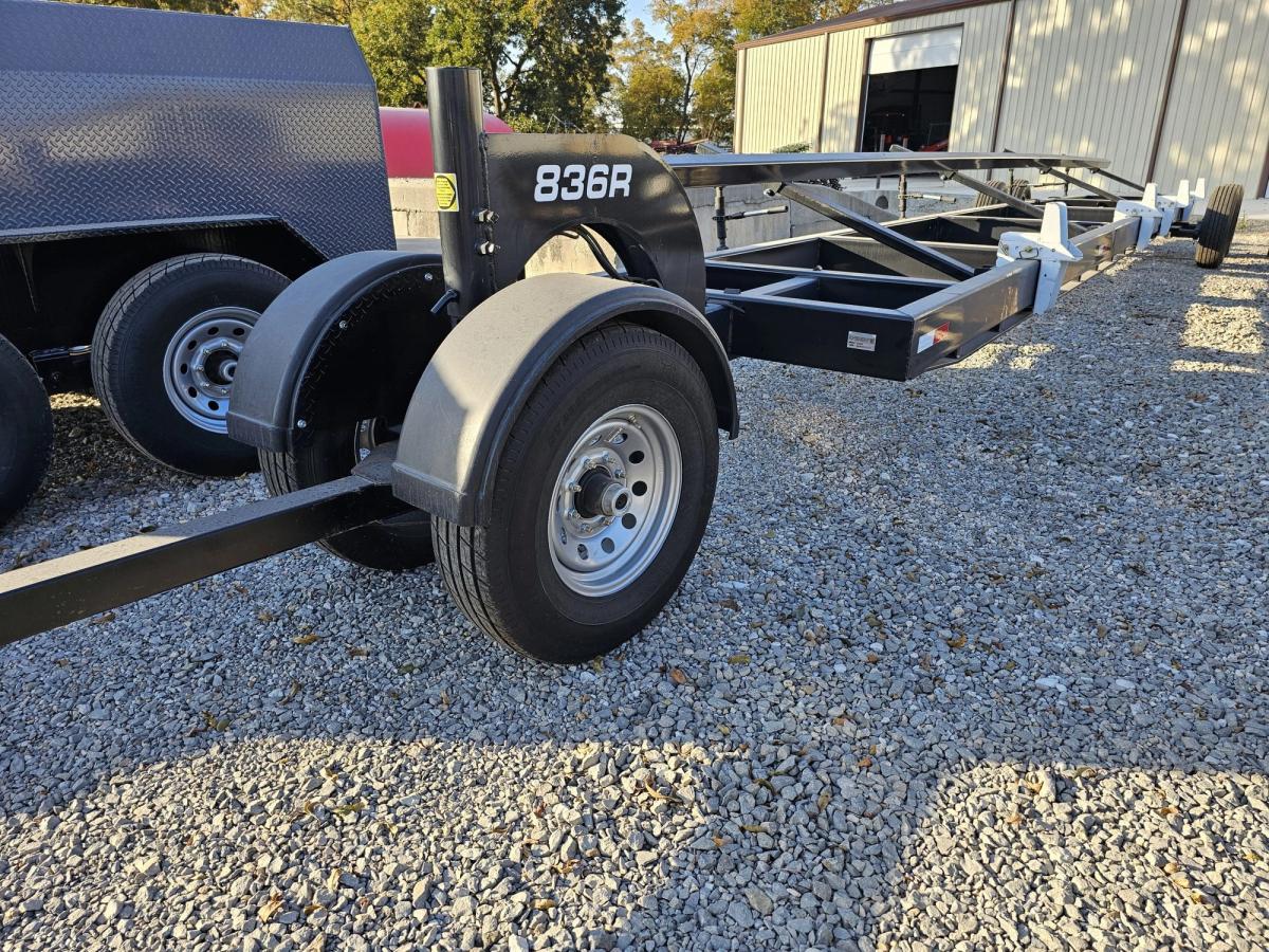 Industrias America 36 FT Header Trailer
