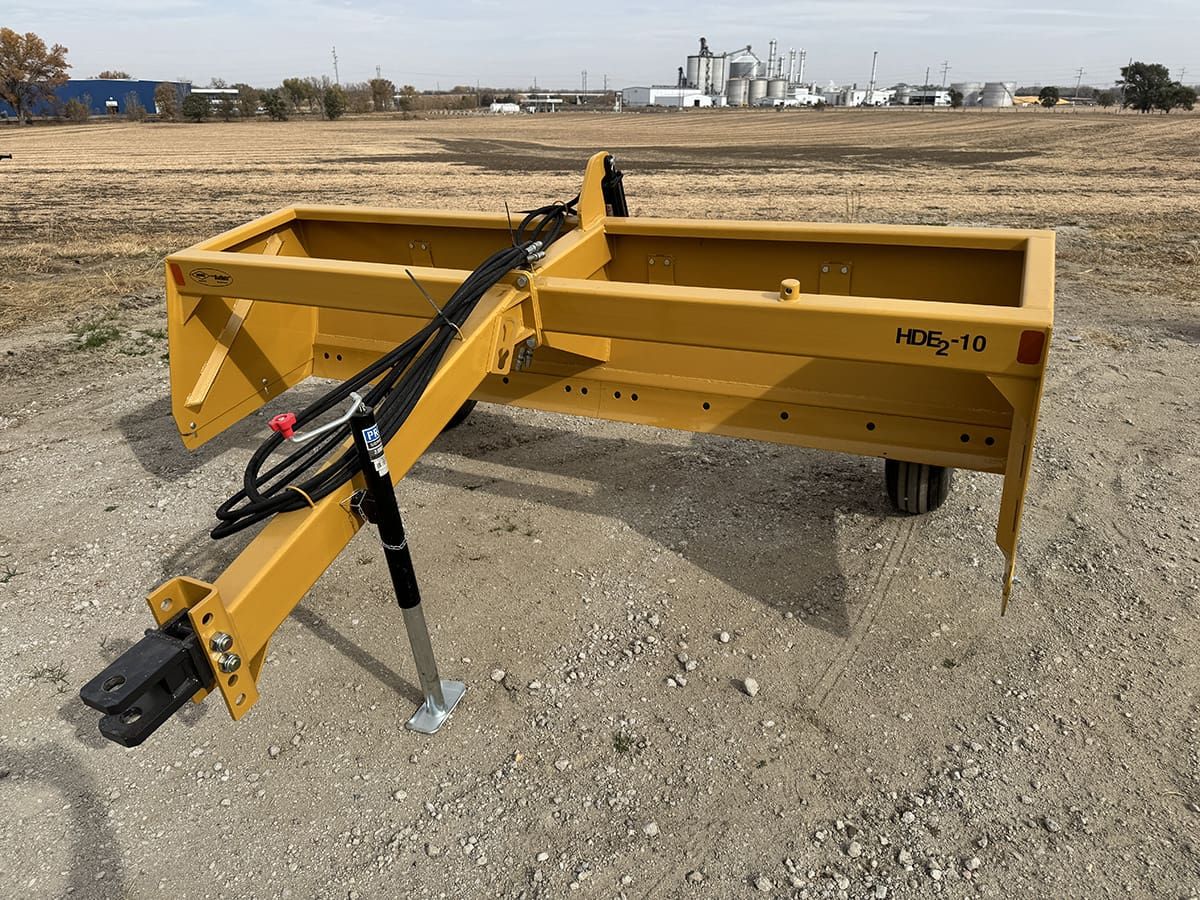 IMG_1881_Henke Buffalo 10′ Heavy Duty Estate II Scraper