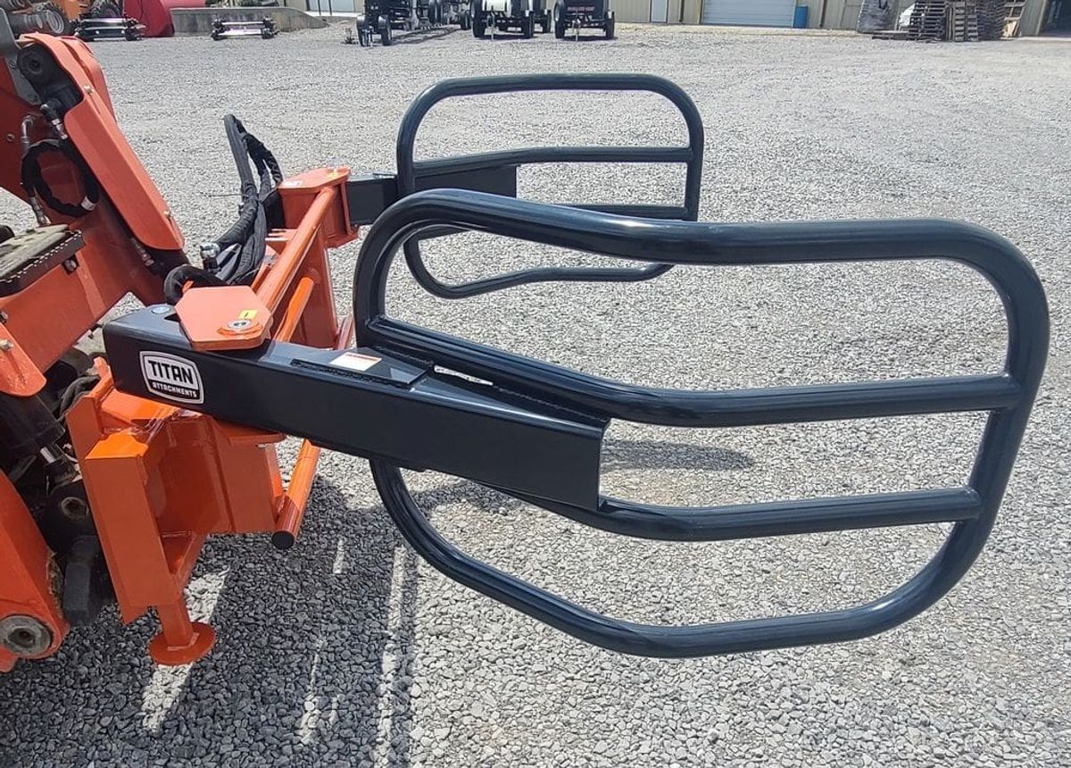 Titan Round Hay Bale Gripper_002