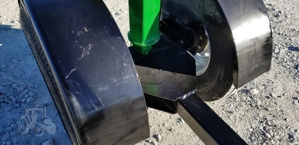 Industrias America 836R Hay Bale Header Trailer_006