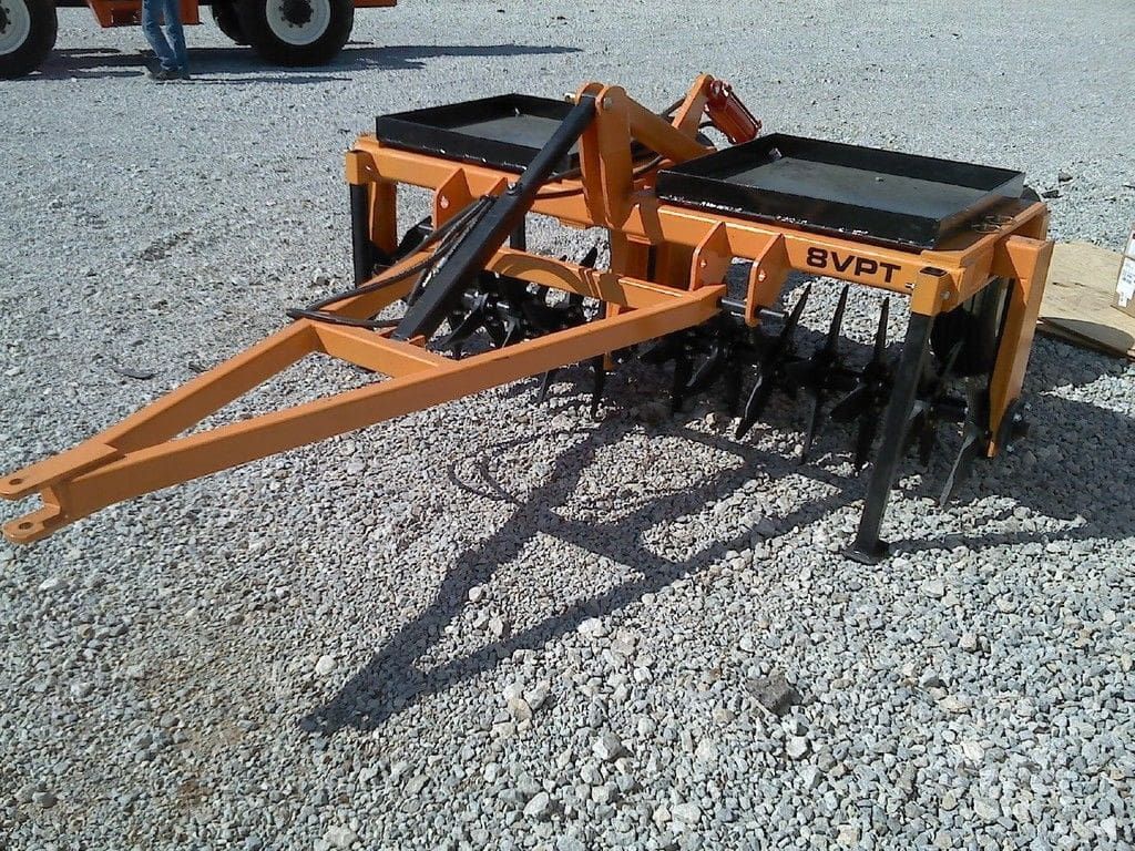 Industrias America 8VPT Pasture Aerator
