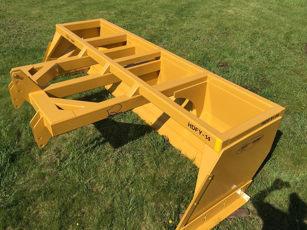 Henke Buffalo 14′ Heavy Duty Feedyard 3-Point Scraper w:Skids_4674