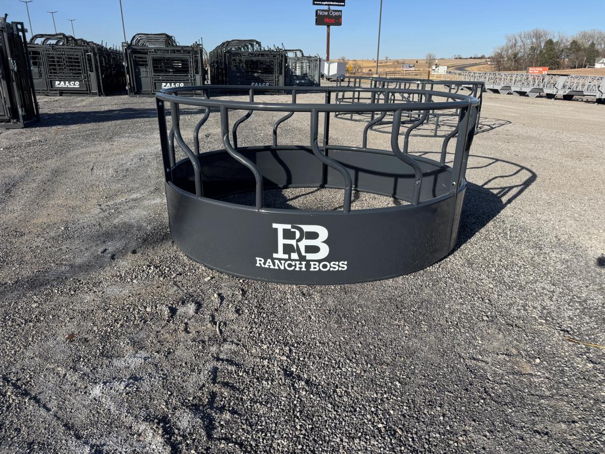 Ranch Boss Bale Ring w/ Skirt