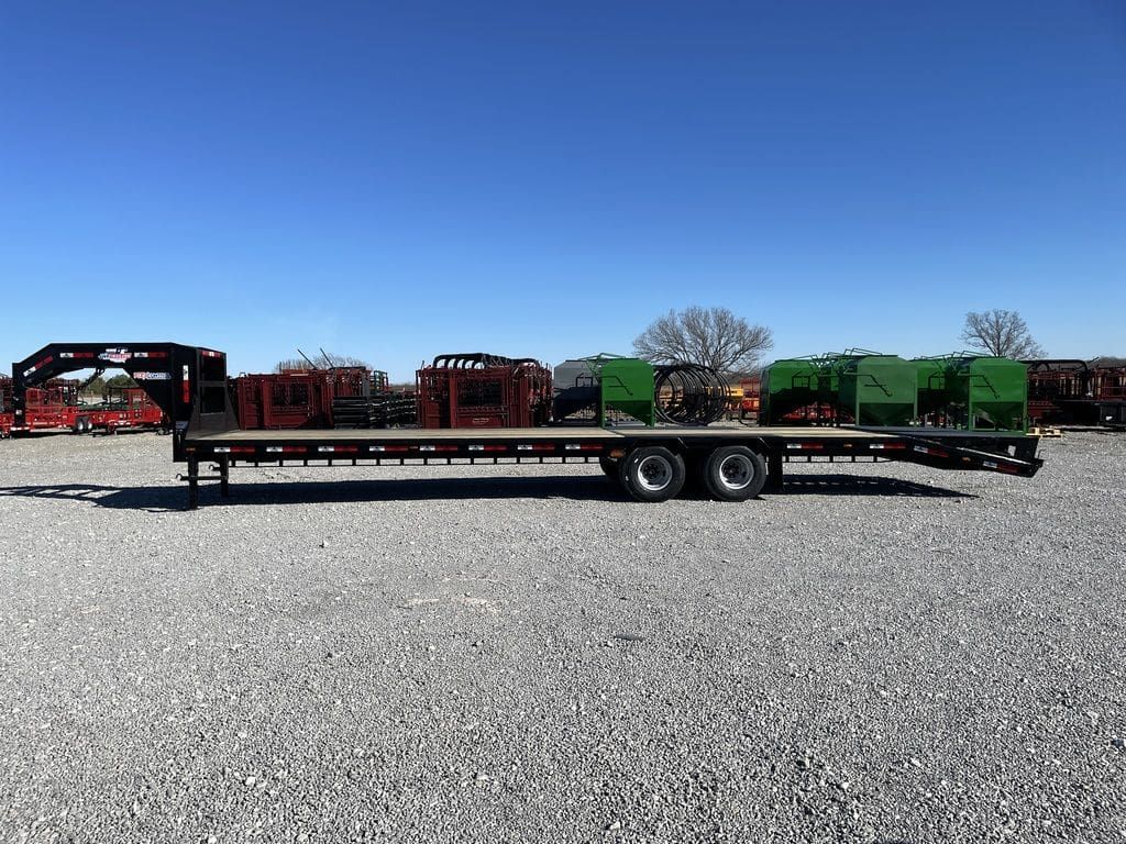 DH Trailers 35 ft Low Pro GN Flatbed Trailer_015