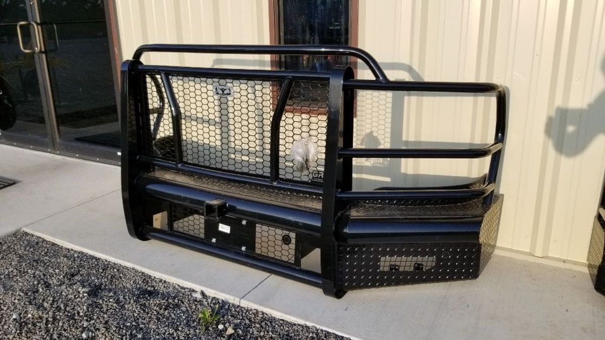 GR Trailers Truck Front Bumper_006
