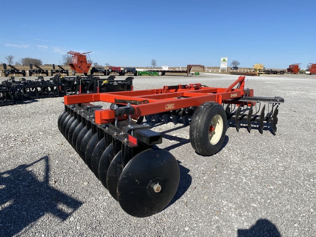 Industrias America Disk 2426 Offset Accessible Carousel_008