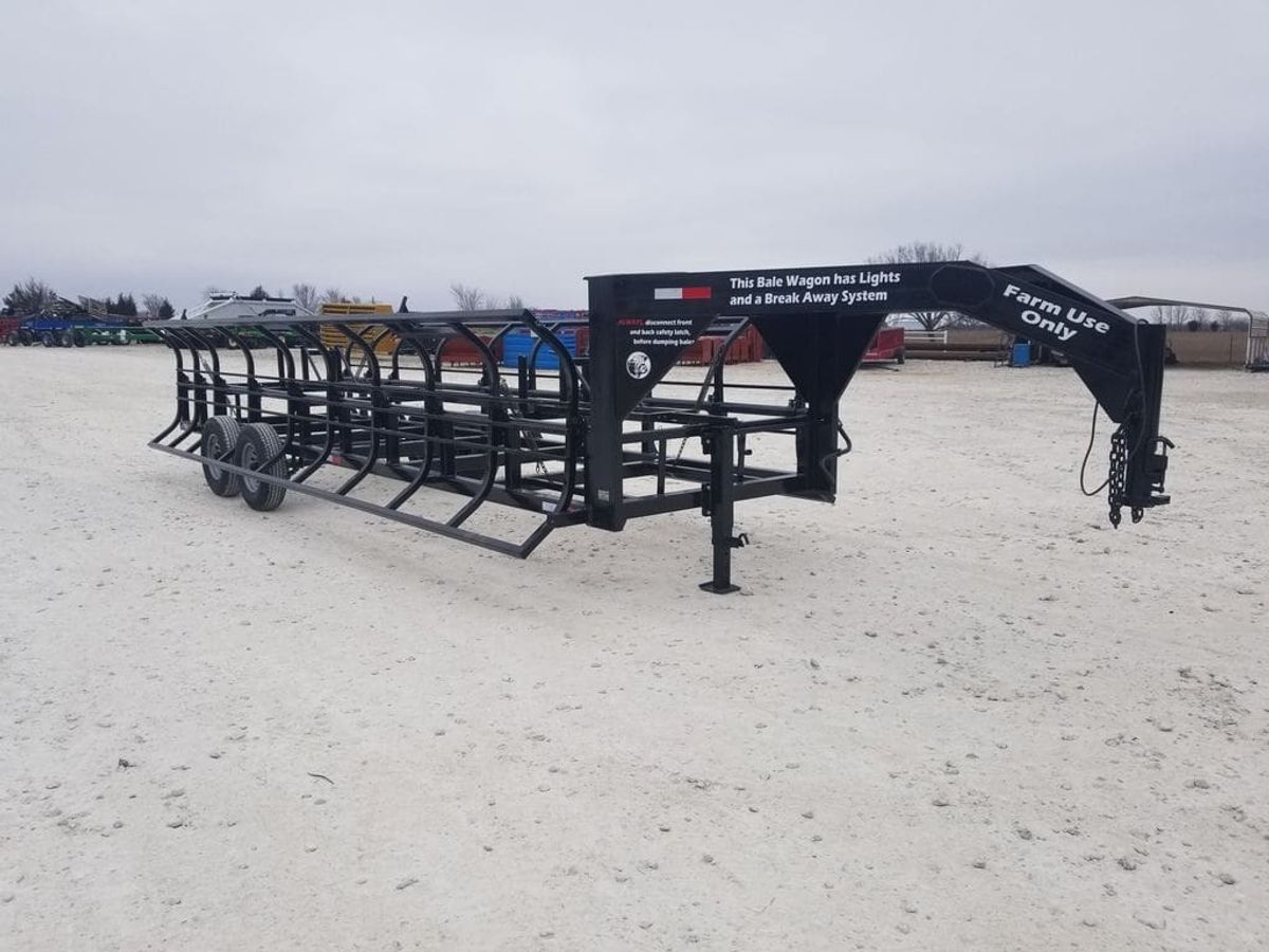 Industrias America 12X4 Double Dump Hay Trailer_002