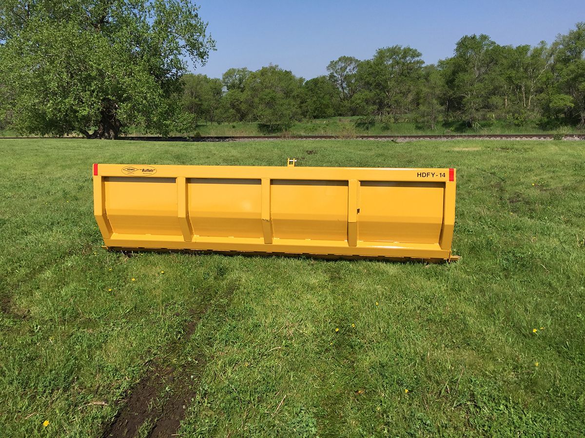Henke Buffalo 14′ Heavy Duty Feedyard 3-Point Scraper w:Skids_4687