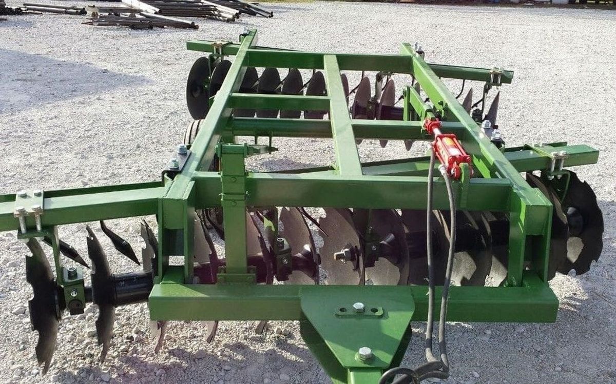 Industrias America Disk 2426 Offset Accessible Carousel_013