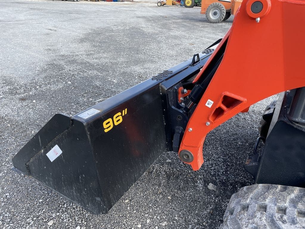 Industrias America 96 Skid Steer Bucket_008