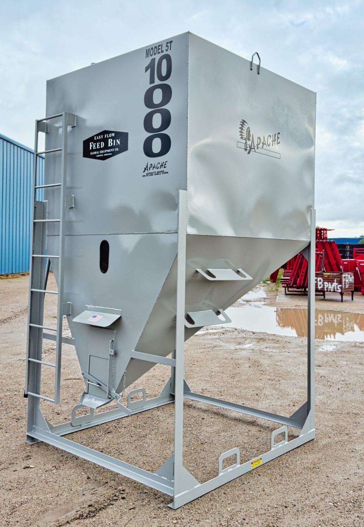 Apache 5.5 Ton Stationary Feed Bin