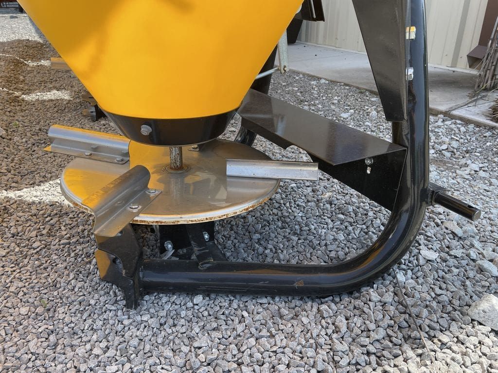 Armstrong Ag 3pt poly seeder:spreader SDRP500_2