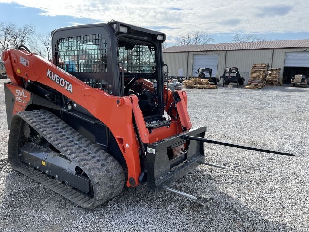 DH HS1 Bale Spear_005