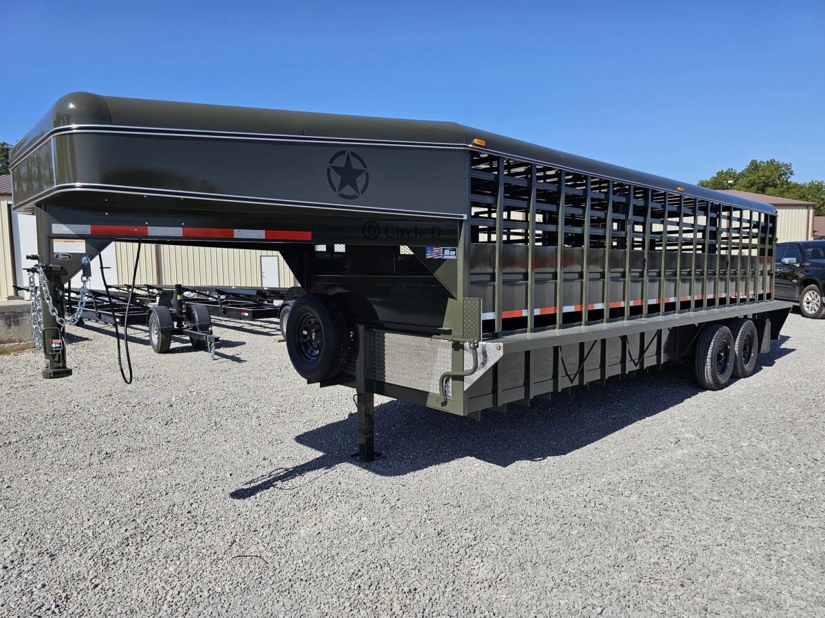 Circle D 24 FT Stock Trailer – Rubber Floor