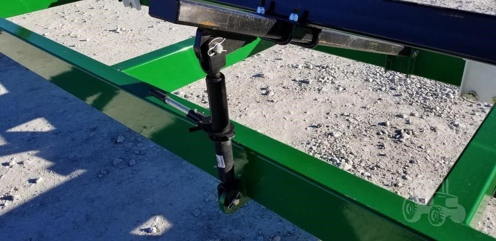 Industrias America 836R Hay Bale Header Trailer_003