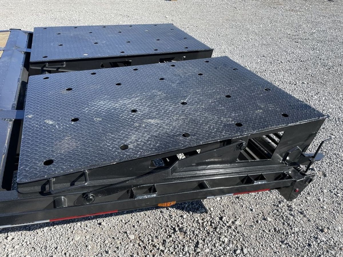 DH Trailers 35 ft Low Pro GN Flatbed Trailer_010