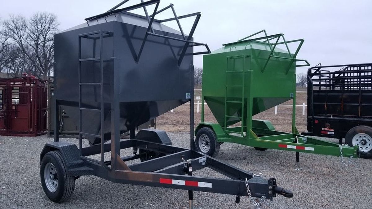 2 Ton Feed Trailer