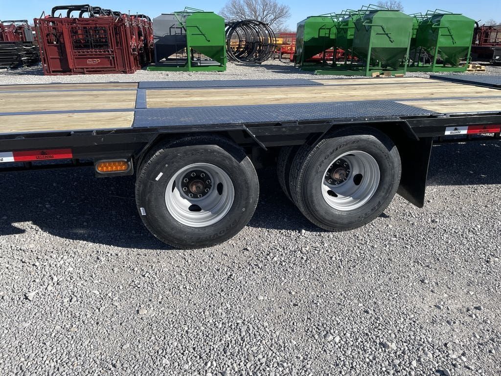 DH Trailers 35 ft Low Pro GN Flatbed Trailer_014