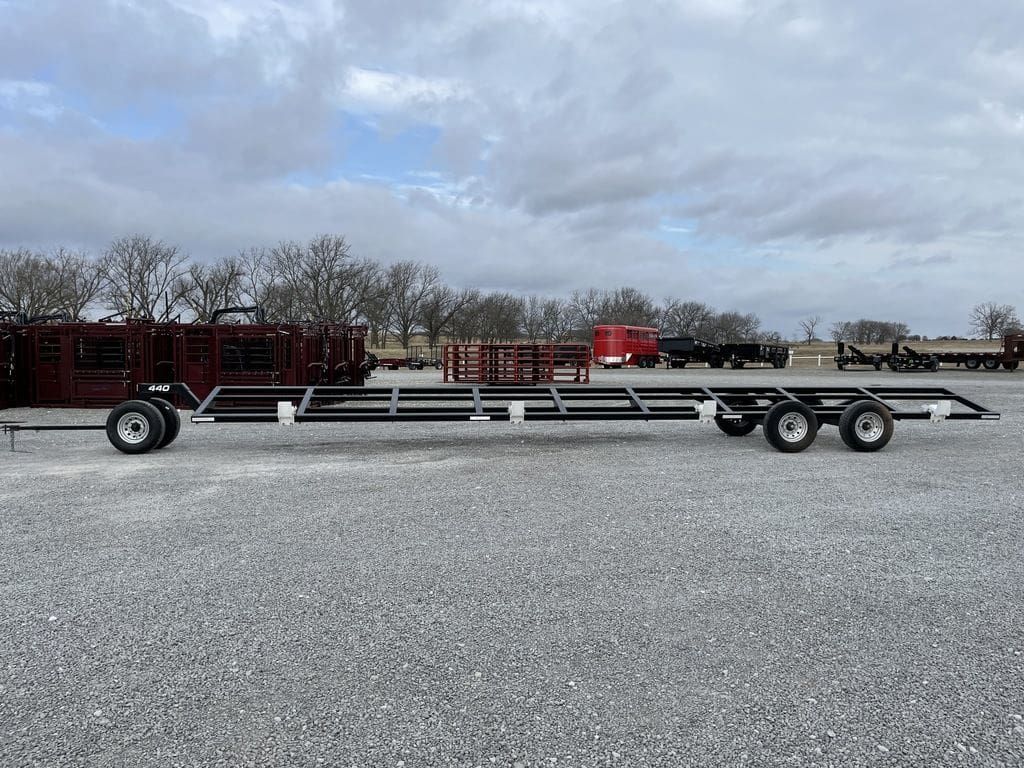 Industrias America 440 Header Hay Bale Transport Trailer_007