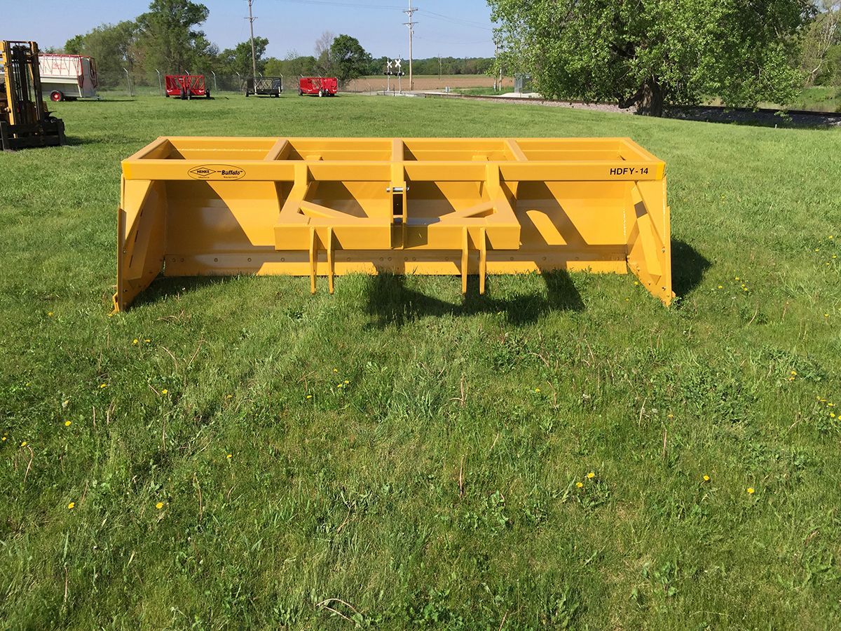 Henke Buffalo 14′ Heavy Duty Feedyard 3-Point Scraper w:Skids_4623