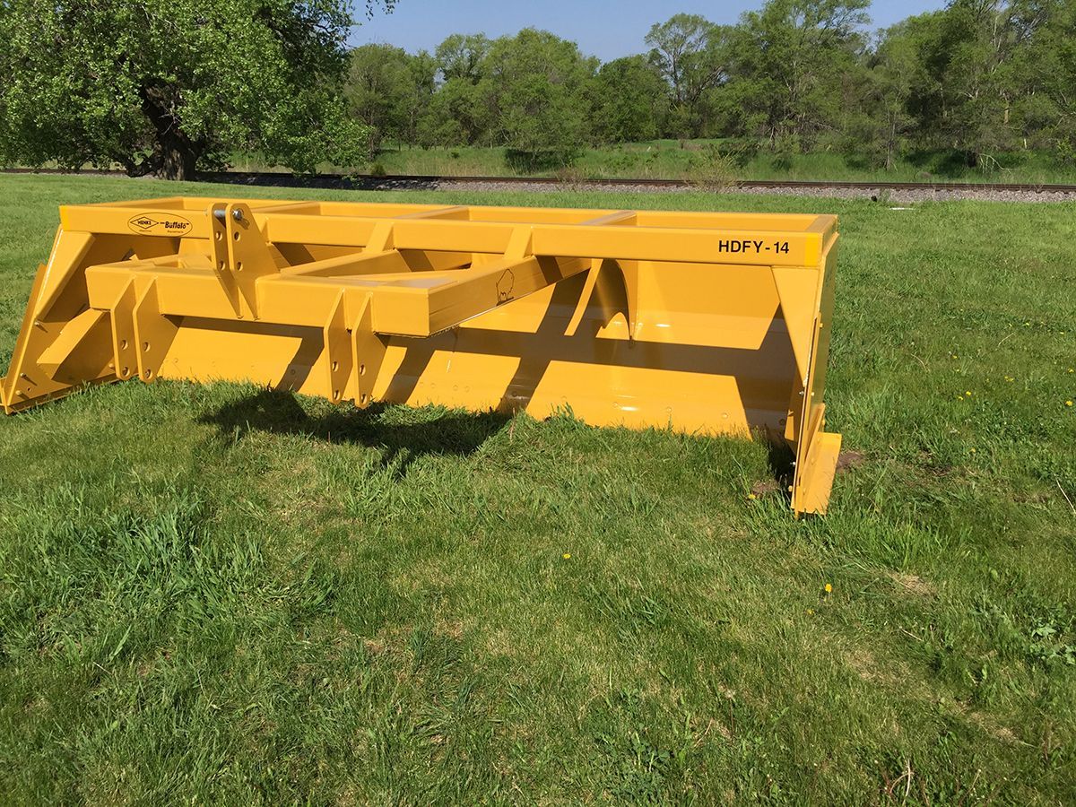 Henke Buffalo 14′ Heavy Duty Feedyard 3-Point Scraper w:Skids_4662