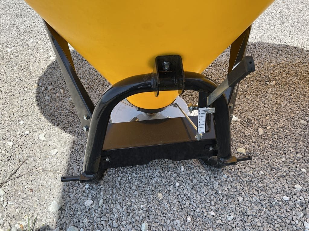 Armstrong Ag 3pt poly seeder:spreader SDRP500_4