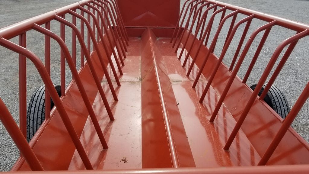 DH 20 ft Feeder Wagon_003