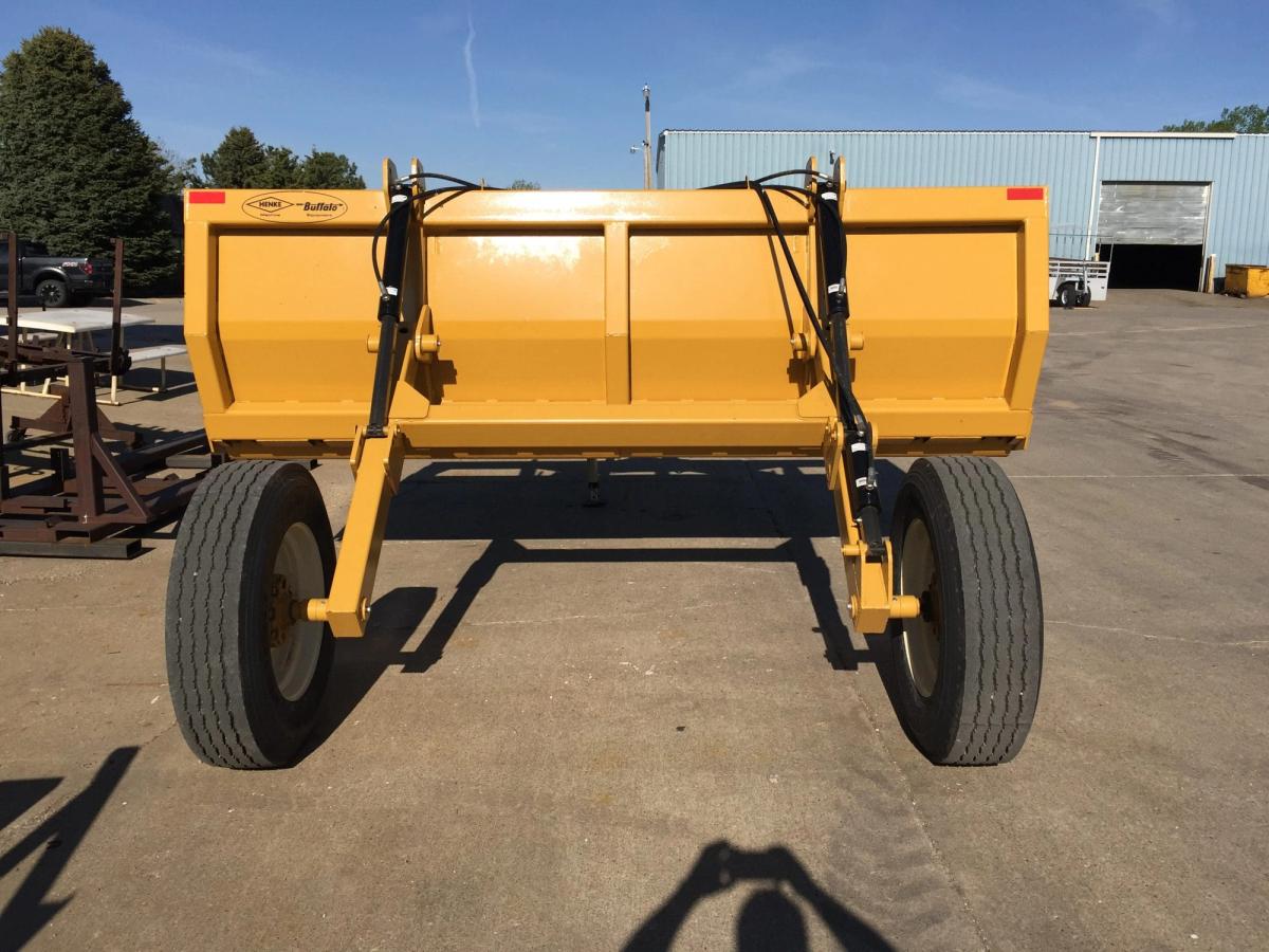 Henke Buffalo 12' Feedyard Scraper Back View