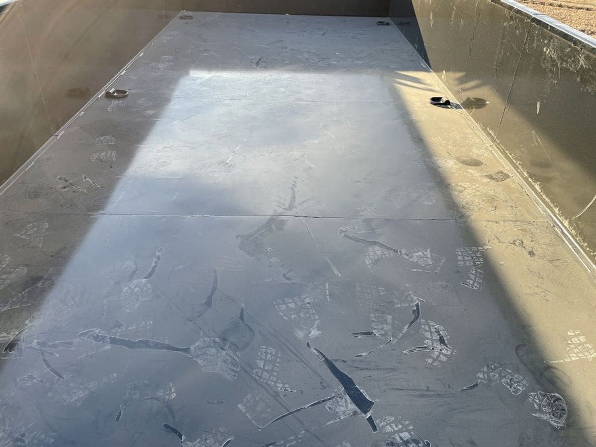 DH Trailers 16′ GN Dump Trailer_007