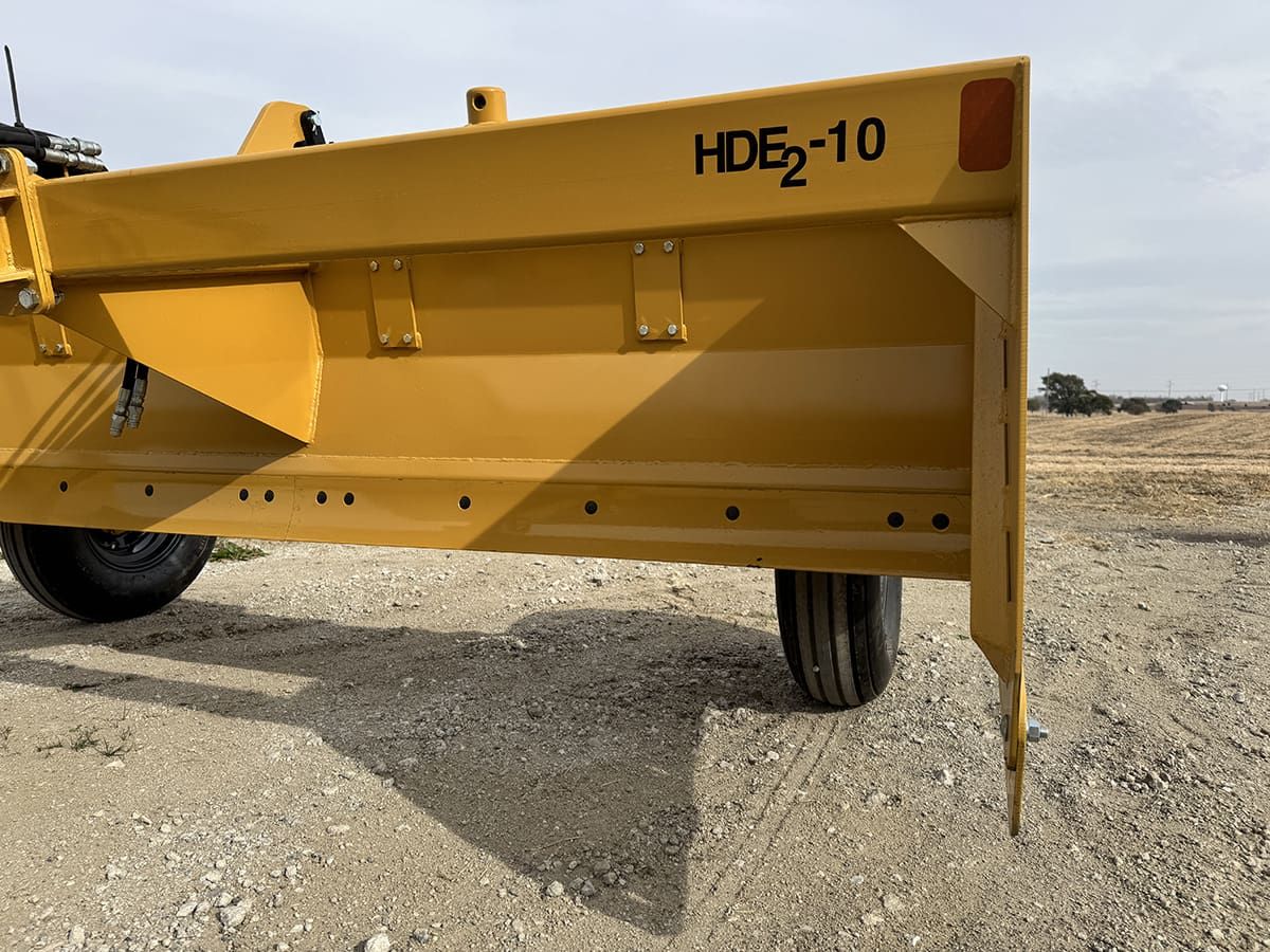 IMG_1876_Henke Buffalo 10′ Heavy Duty Estate II Scraper