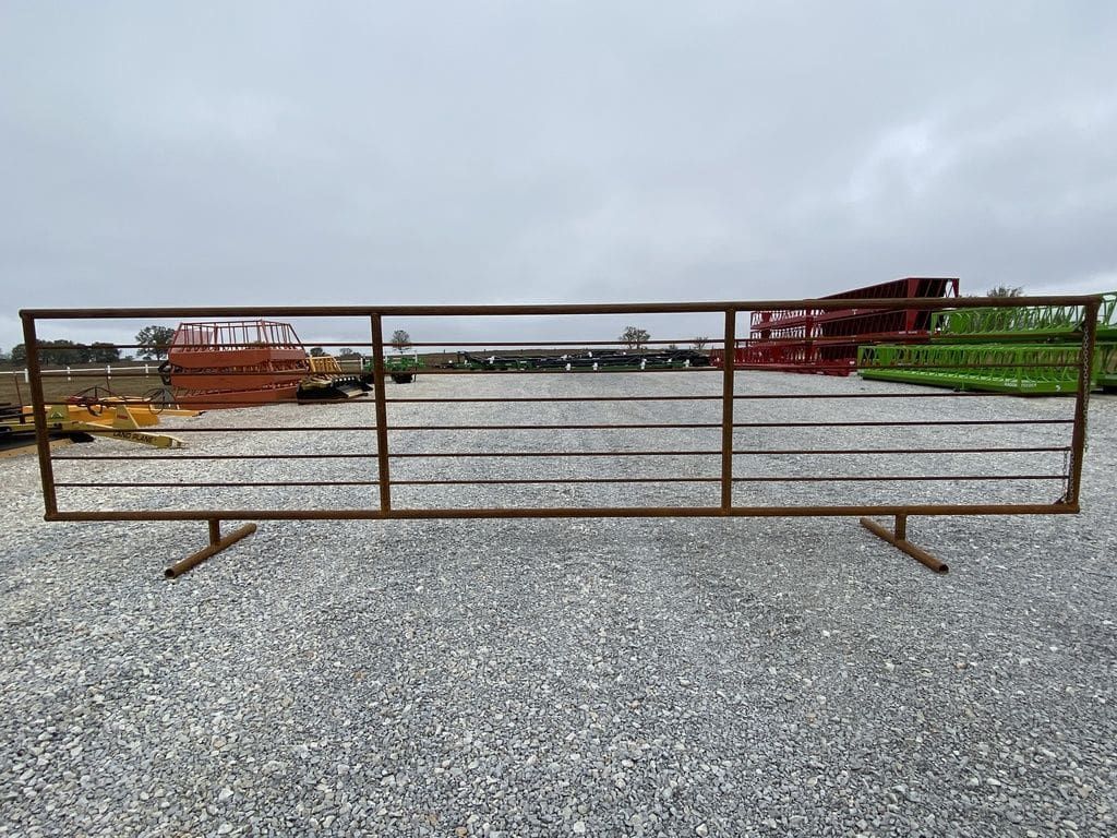 24 FT Freestanding Corral Panel