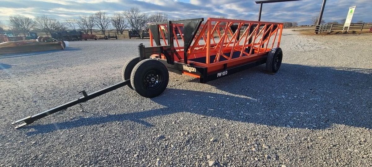 12 FT Feeder Wagon