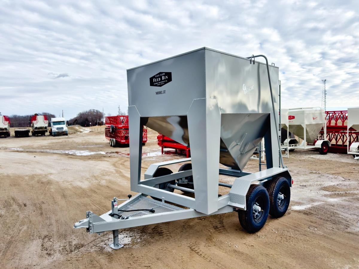 Apache 5.5 Ton Portable Feed Bin