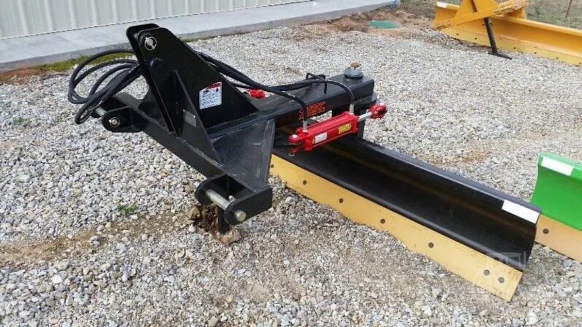 Industrias America 8 FT 3PT Angle Blade