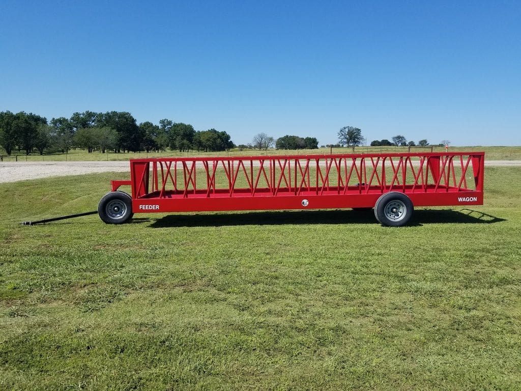Industrias America 24′ 82R Hay Feeder Wagon_003