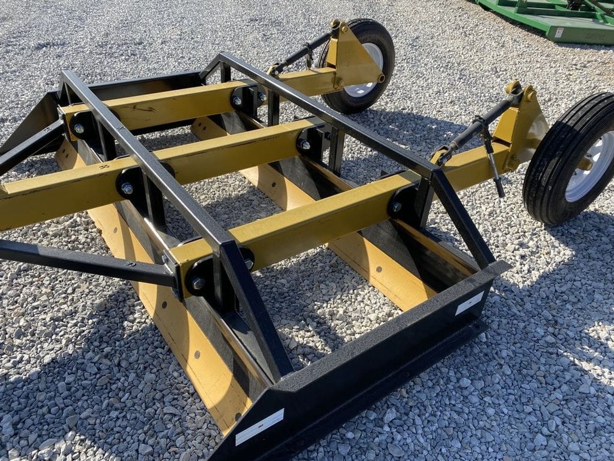 Industrias America 8′ Land Plane_009