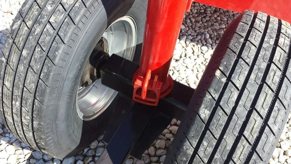 Industrias America 84R 24′ Hay Silage Feeder Wagon_005