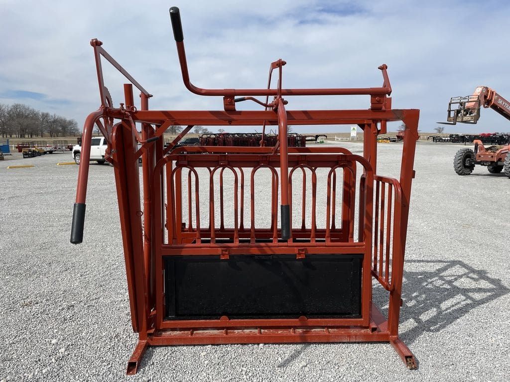 DH Economy Cattle Chute_004