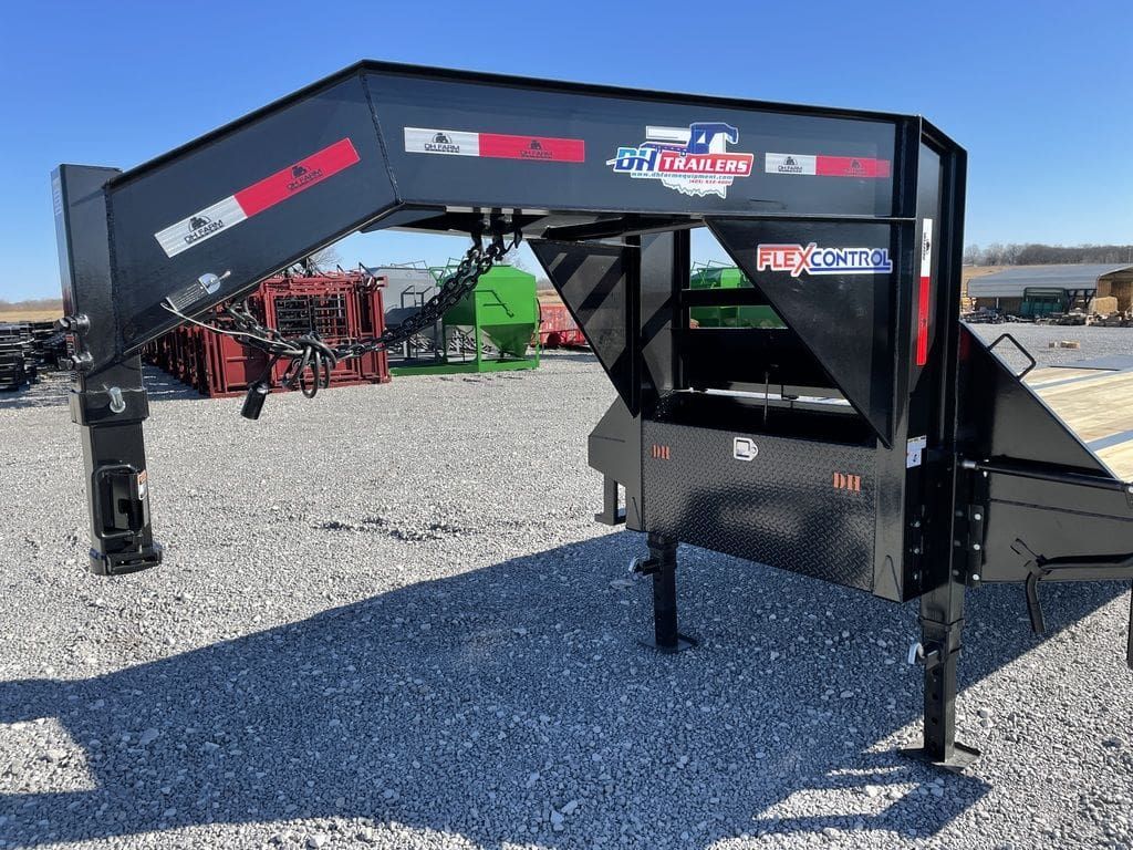 DH Trailers 35 ft Low Pro GN Flatbed Trailer_003