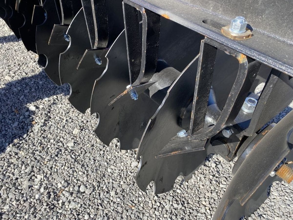 Industrias America Disk 2426 Offset Accessible Carousel_006