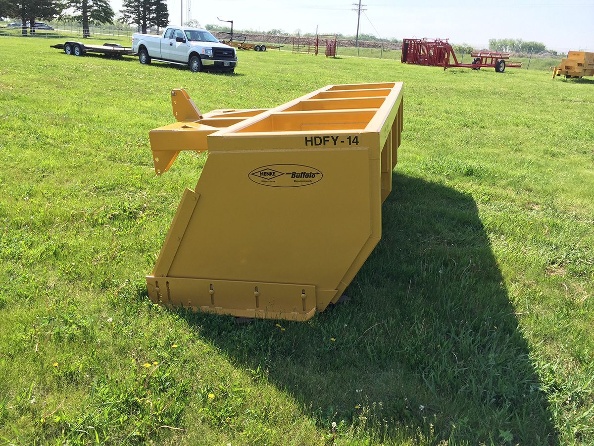 Henke Buffalo 14′ Heavy Duty Feedyard 3-Point Scraper w:Skids_4607