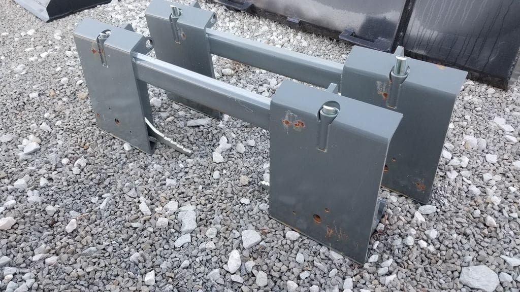 Worksaver Global to Skid Steer Attachment Adapter_002