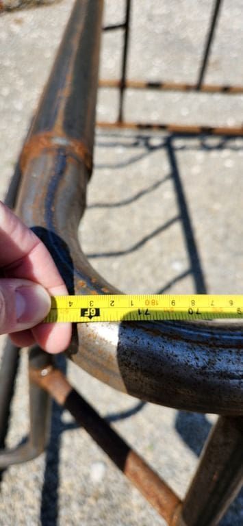 DH Single Bale Pipe Hay Saver Feeder_002