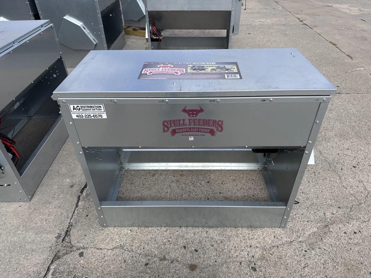 Stull Feeders 300 LBS Grain/Cube Auger Feed Hopper