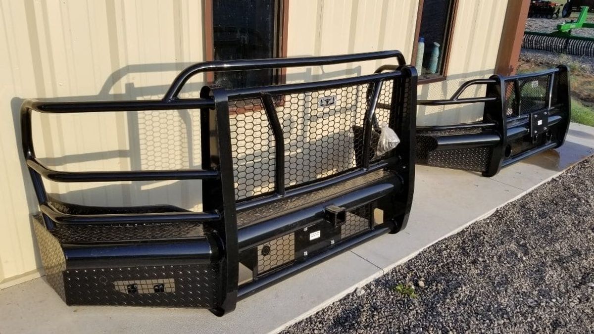 GR Trailers Truck Front Bumper_005