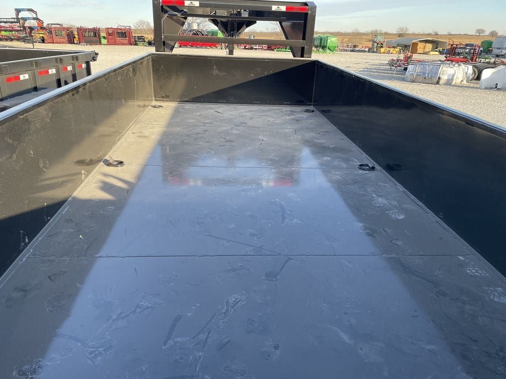 DH Trailers 16′ GN Dump Trailer_011