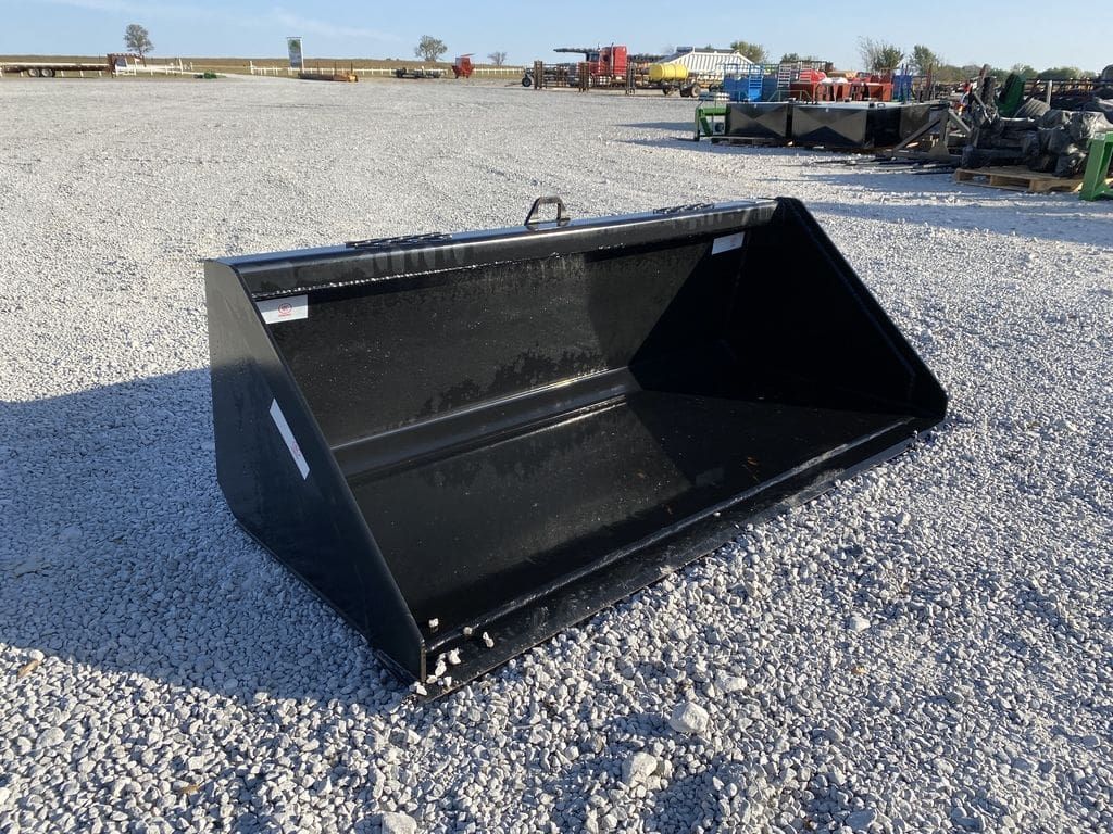 Industrias America 66 Skid Steer Bucket_002